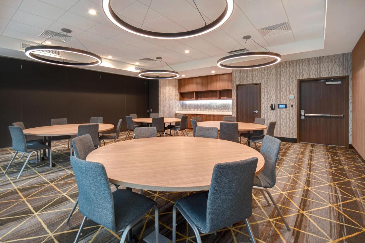 - Erie By Ihg 3* Kearsarge