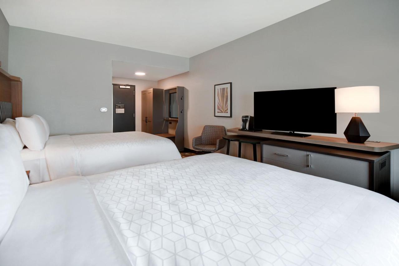 - Erie By Ihg Hotel 3*